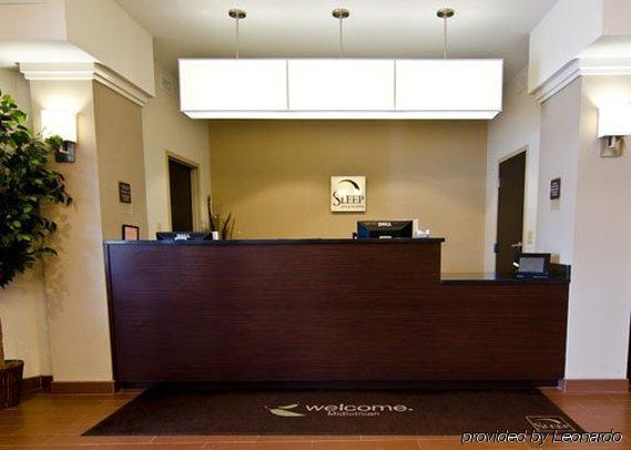 Sleep Inn & Suites Harbour Pointe Brandermill Beltér fotó